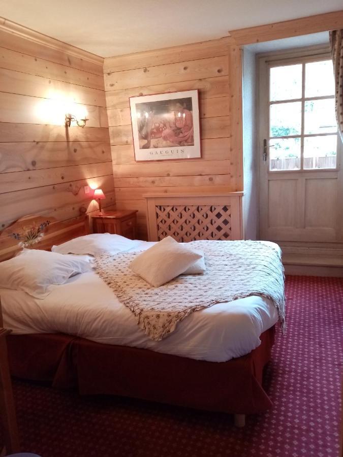 Hotel Les Sapins La Clusaz Bagian luar foto