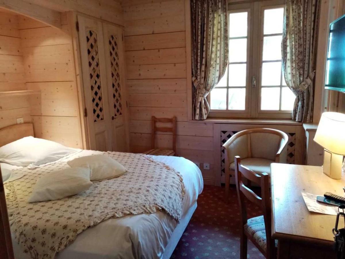 Hotel Les Sapins La Clusaz Bagian luar foto