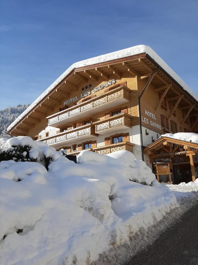 Hotel Les Sapins La Clusaz Bagian luar foto